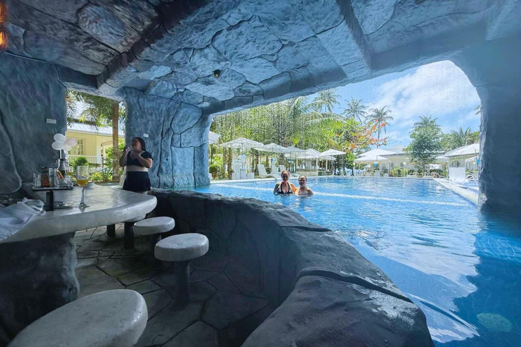 Kehalani Beach Resort By Cocotel Quezon  Esterno foto